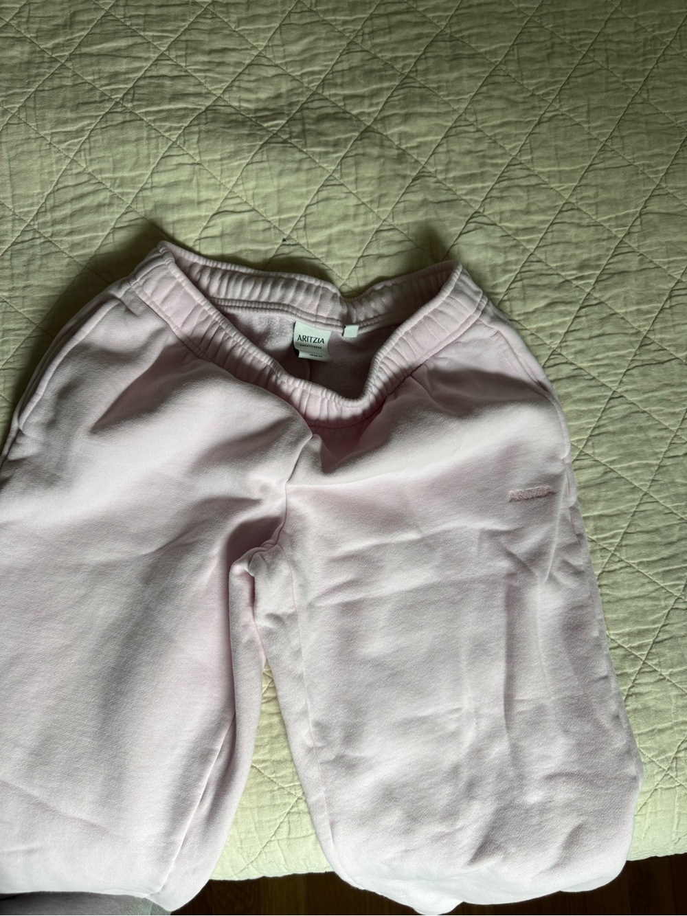 Aritzia Light Pink Women's Sweatpants